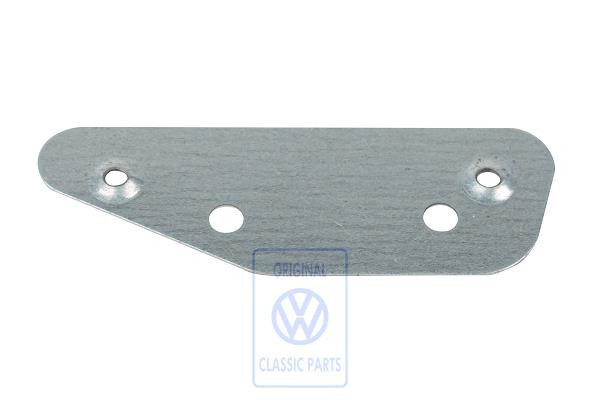 Retaining plate for VW T4