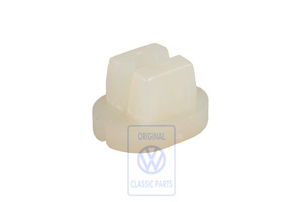 Expanding nut for VW Golf Mk1