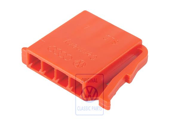 Flat contact housing