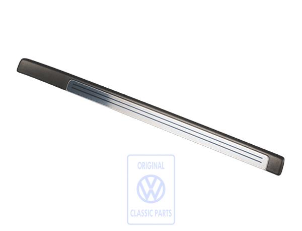 Protective strip for VW Golf Mk5