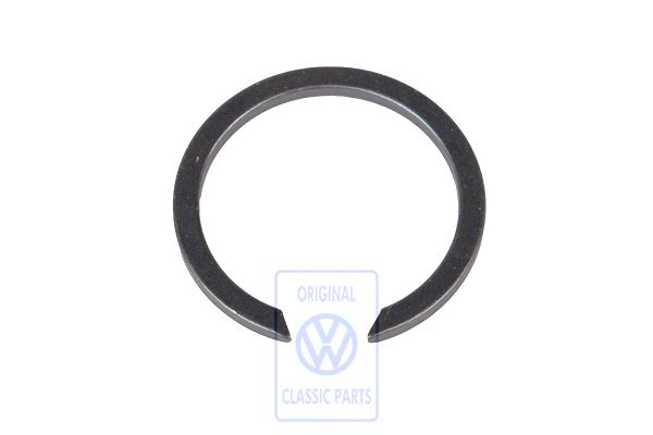 Drive shaft securing ring