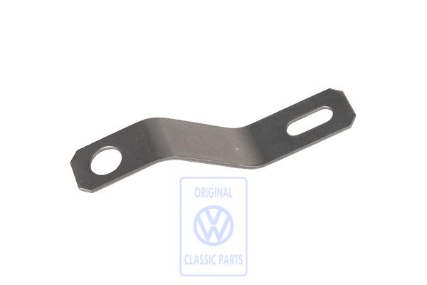 Pipe strap for VW Passat B5