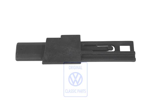 Hook for VW Passat B6