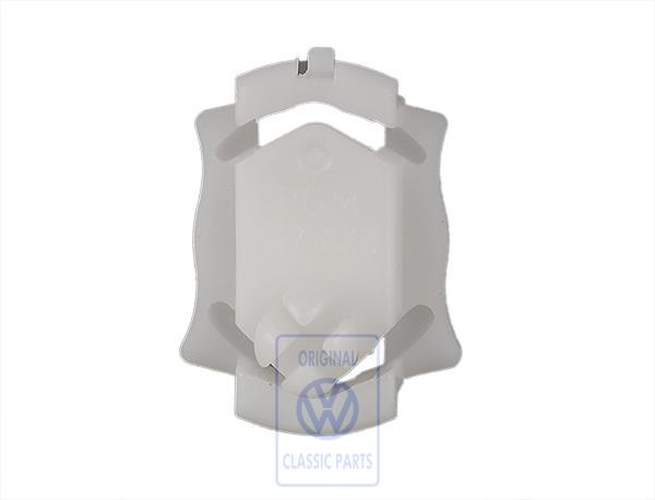 Eccentric bolt for VW Passat B5