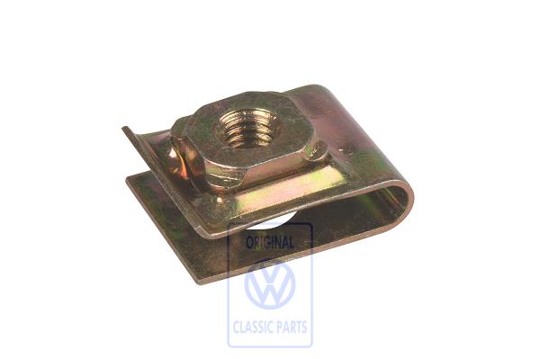 Cage nut for VW Caddy Mk2