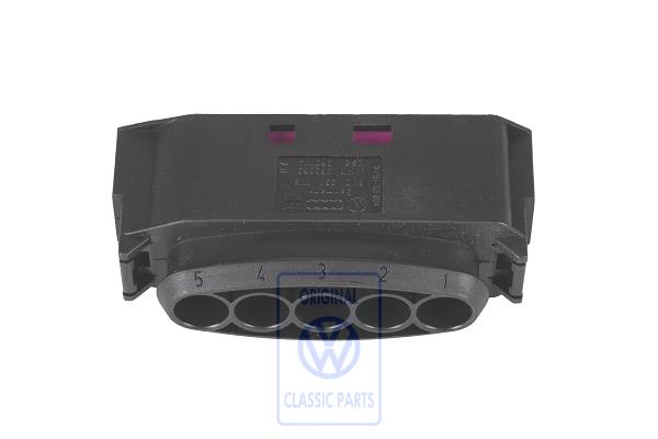 Flat contact housing for VW Lupo