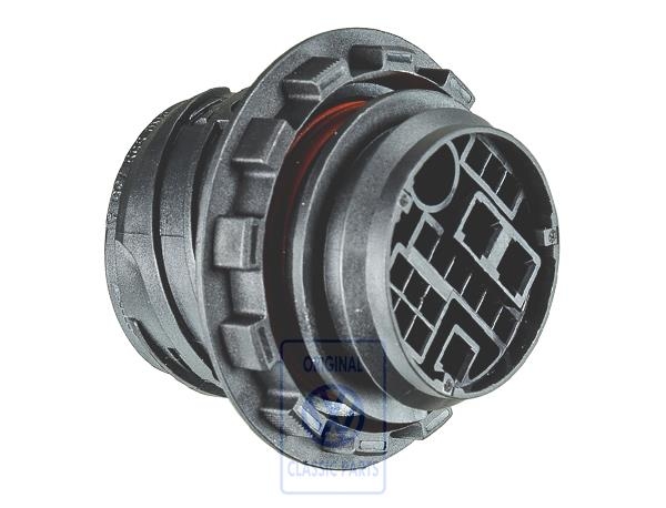 Flat contact housing for VW Polo Mk3