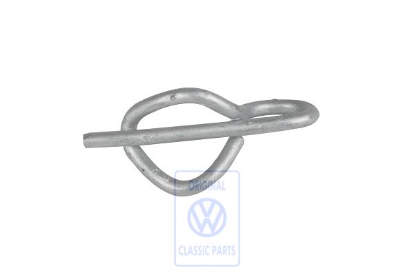 Split pin insert for VW Passat B2