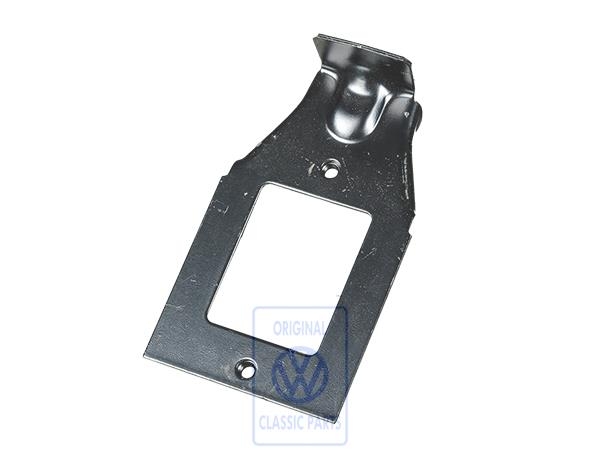 Filler plate for T4