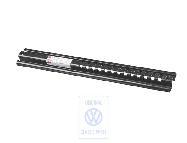 Slide rail (swivelling seat)