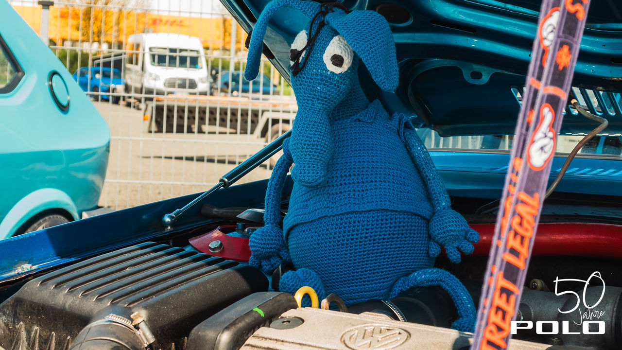 50 Jahre Polo Community Treffen bei Volkswagen Classic Parts: Über 100 Teilnehmer feiern bei strahlendem Sonnenschein die Polo Generationen 1 bis 4.