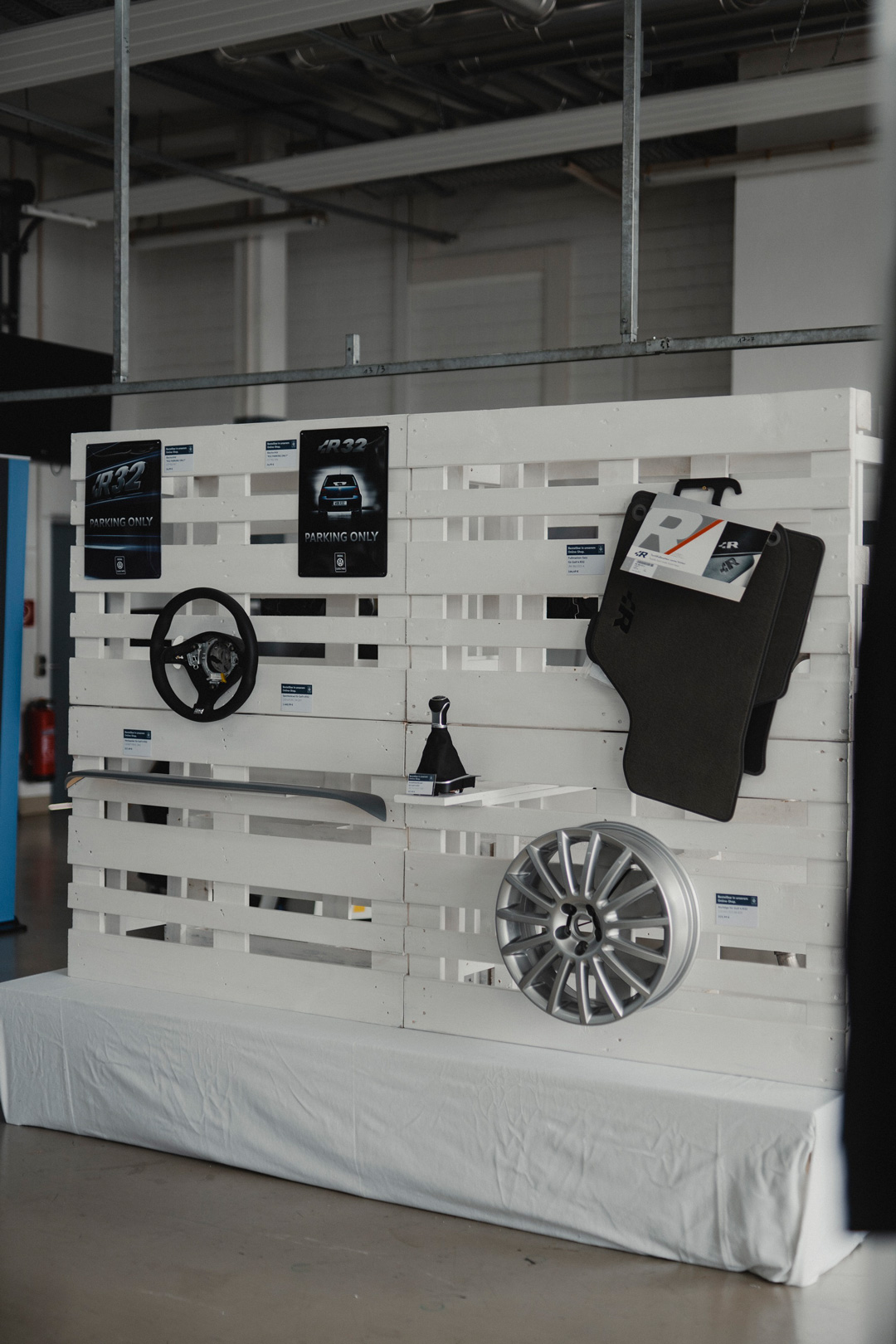 Volkswagen R&Cofee 2024 meets VW Classic Parts. Ein Event voller spannender, sportlicher und lustiger Aktionen rund um die R-Modelle von VW. 
