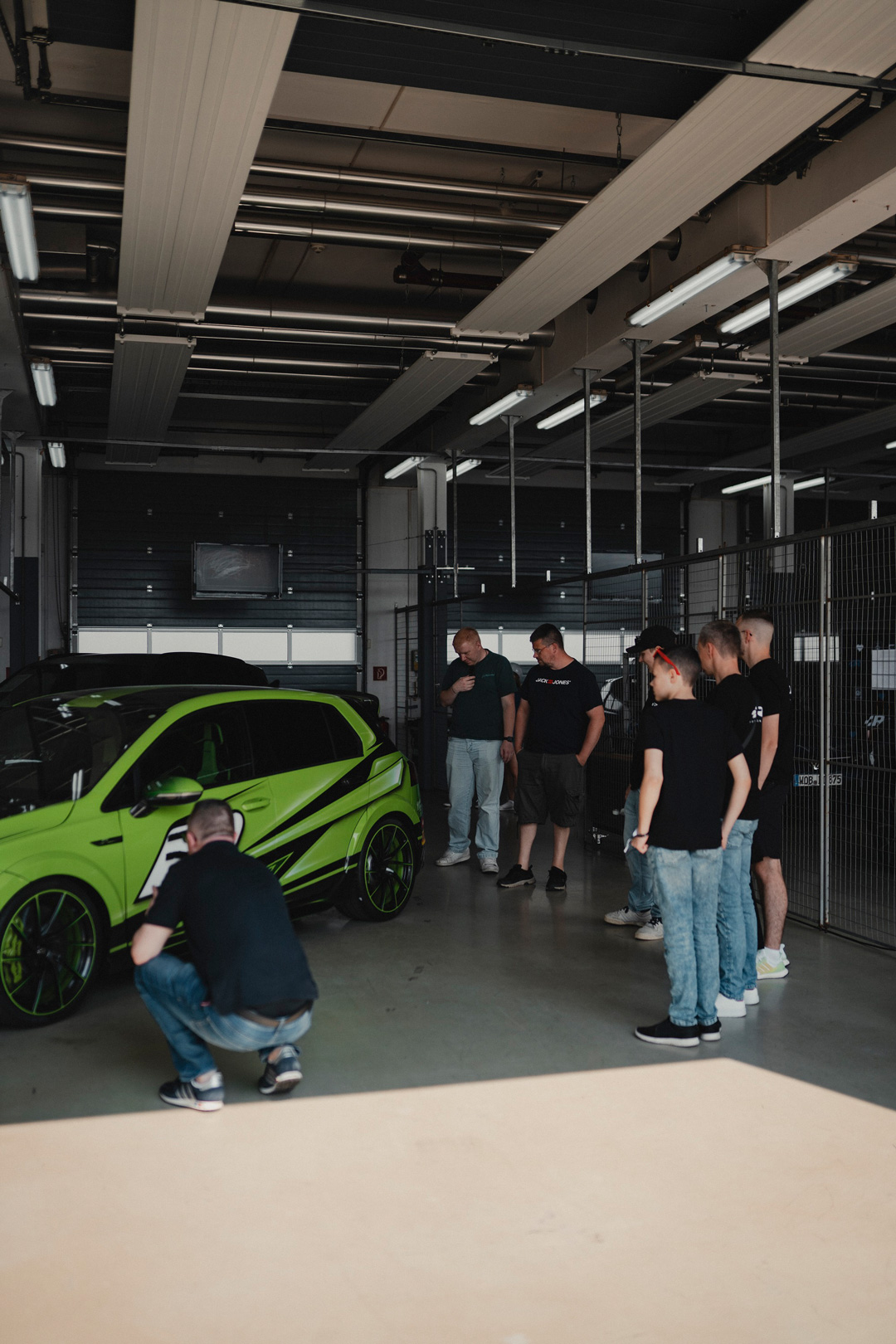 Volkswagen R&Cofee 2024 meets VW Classic Parts. Ein Event voller spannender, sportlicher und lustiger Aktionen rund um die R-Modelle von VW. 