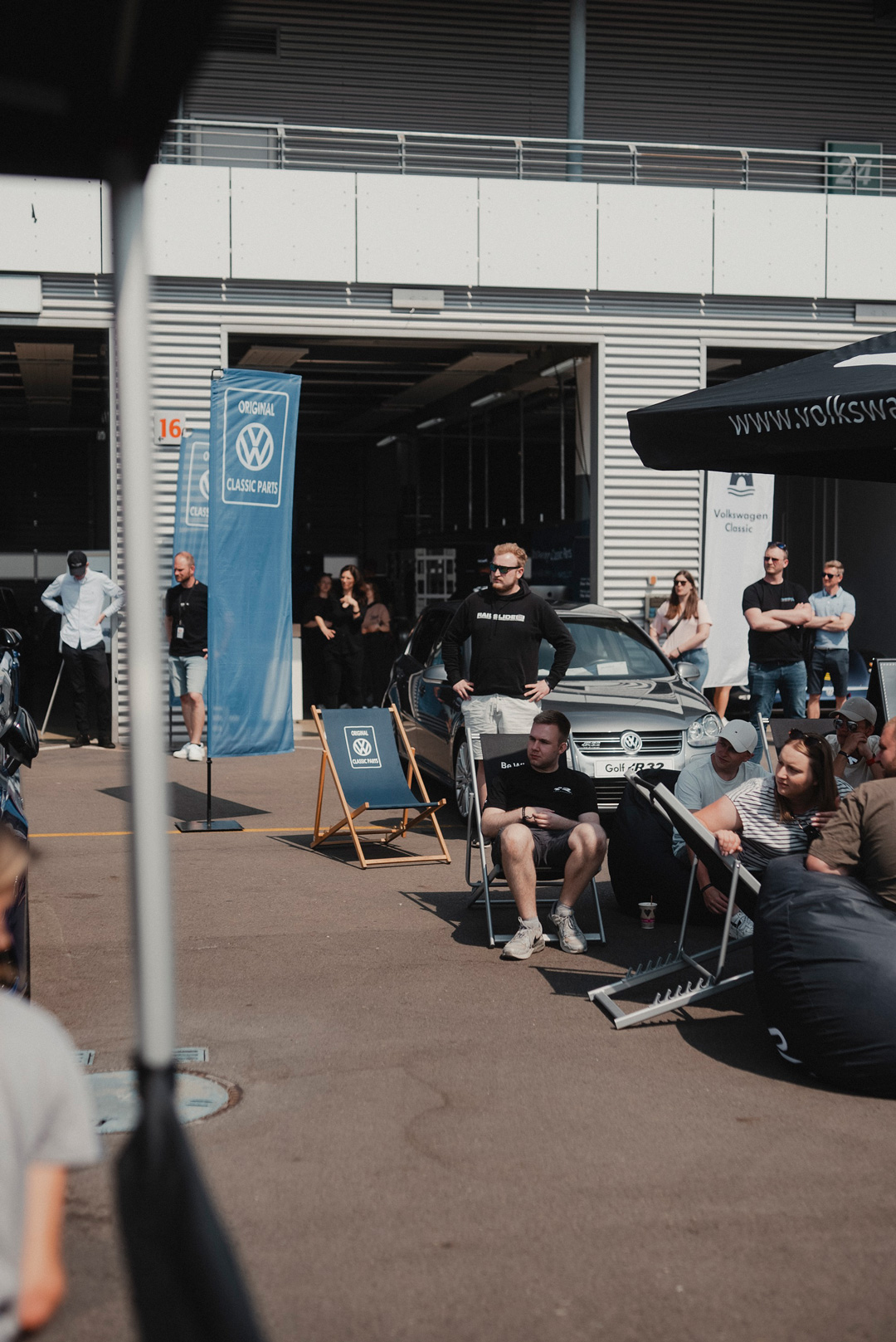 Volkswagen R&Cofee 2024 meets VW Classic Parts. Ein Event voller spannender, sportlicher und lustiger Aktionen rund um die R-Modelle von VW. 