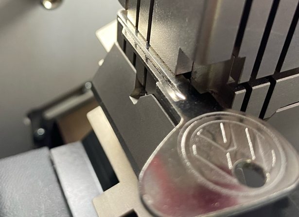 Original Volkswagen Fahrzeugschlüssel zum Fräsen