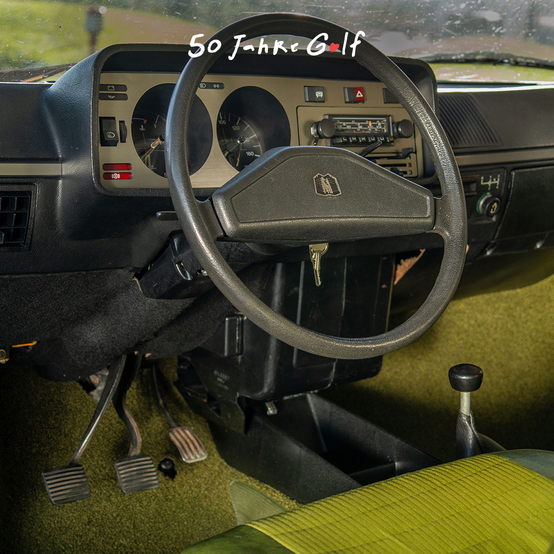 Seit 1974 ist er das Original: der VW Golf. Im Video von Volkswagen Classic Parts stellen Golf Fans ihre Autos vor und verraten uns, was sie an ihrem Oldtimer oder Youngtimer lieben. Film ab!
