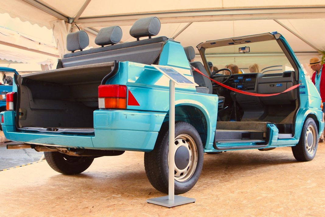 Im Zeichen des Bulli: Im Juni 2023 fand das VW Bus Festival in Hannover statt. Am Stand von Volkswagen Classic Parts waren Bulli-Fans aus aller Welt versammelt für Ersatzteile in Originalqualität und viele Benzin-Gespräche.