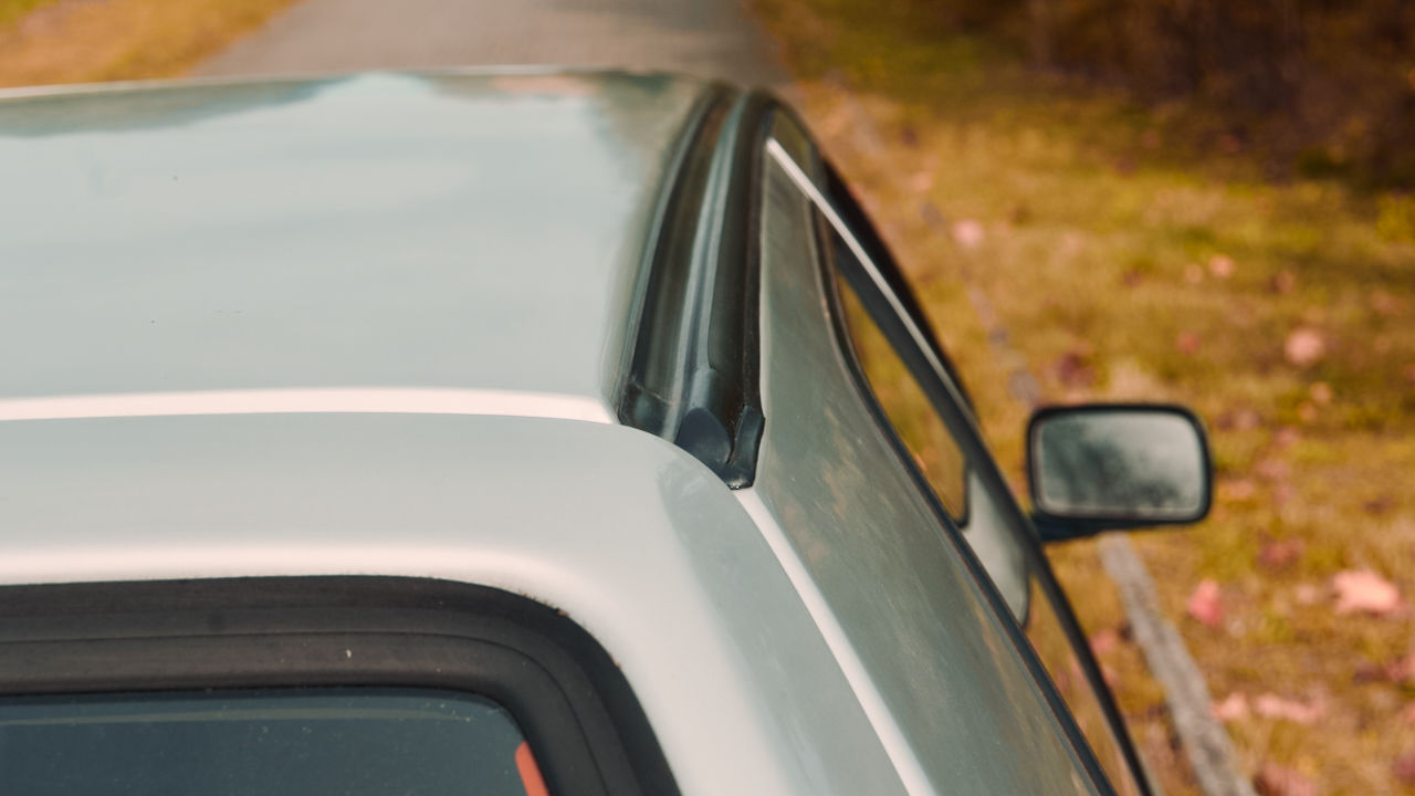Order now: The Golf 2 roof trims for the 2-door in original Volkswagen quality. Now available in the official online shop of VW Classic Parts.