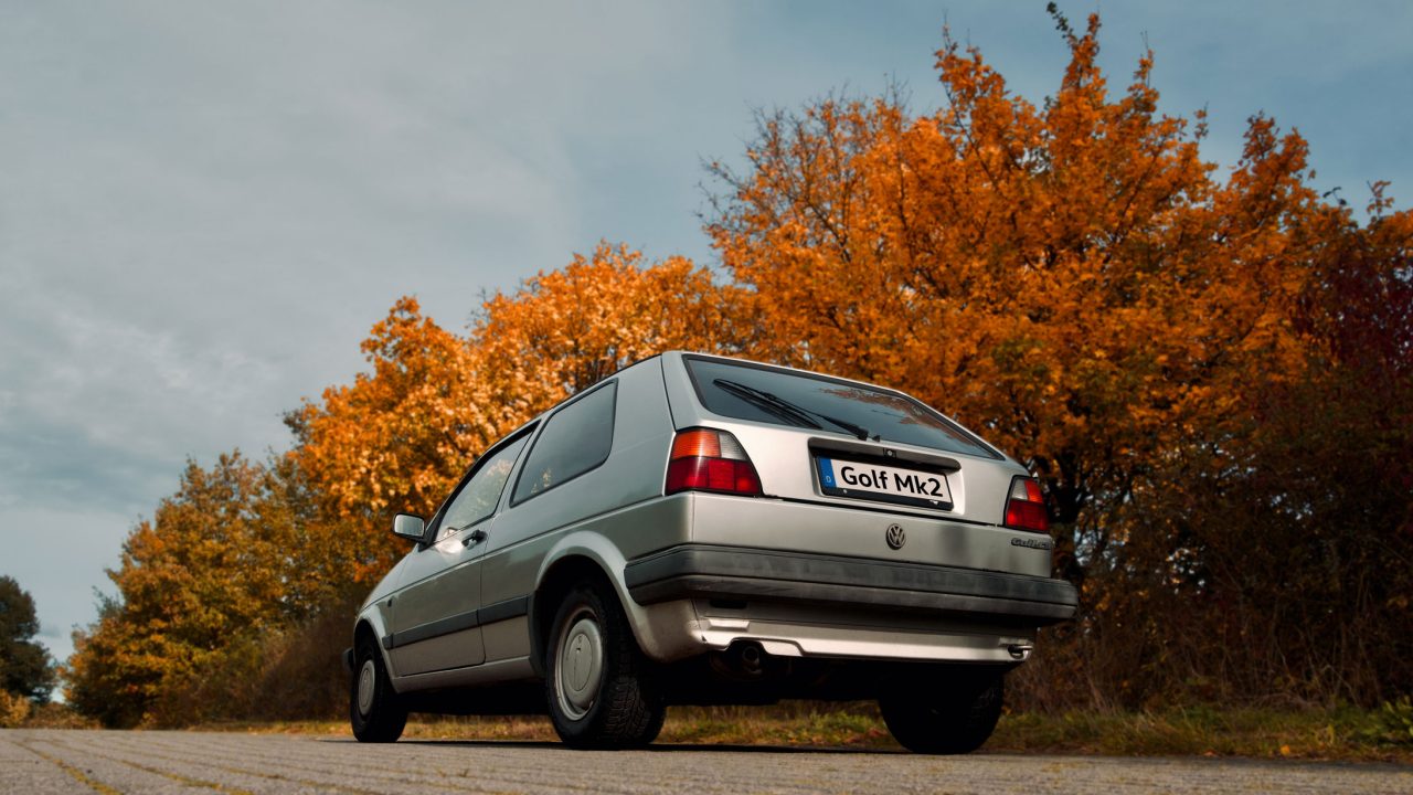 Order now: The Golf 2 roof trims for the 2-door in original Volkswagen quality. Now available in the official online shop of VW Classic Parts.