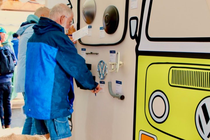 Under the sign of the Kombi: in June 2023 the VW Bus Festival took place in Hanover. At the Volkswagen Classic Parts stand, Kombi fans from all over the world were gathered for original quality spare parts and many petrol-powered conversations.