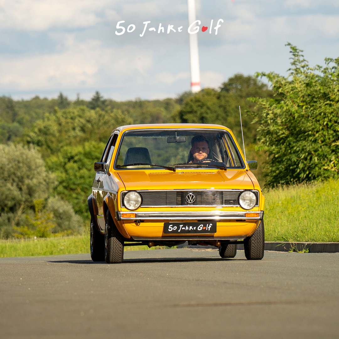 It has been the original since 1974: the VW Golf. In the video from Volkswagen Classic Parts, Golf fans present their cars and tell us what they love about their classic or modern classic car. Watch the film!
