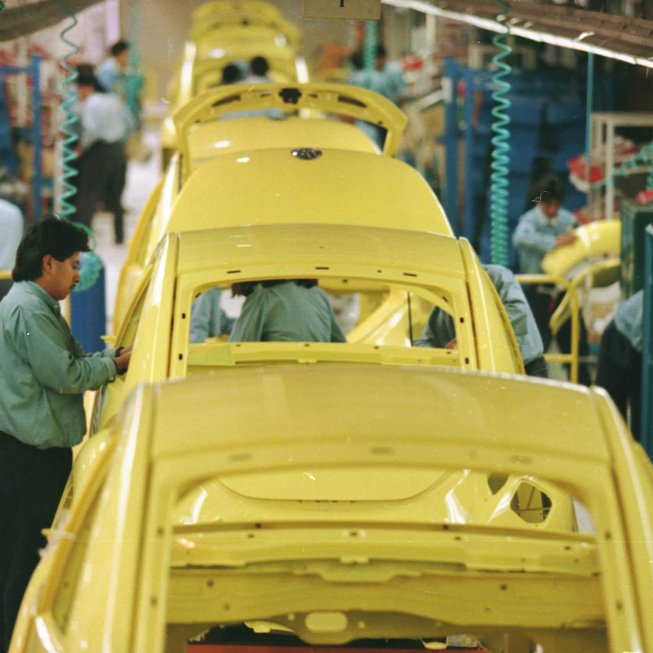 The manufacturing location of the new VW New Beetle from 1998 in Mexico.